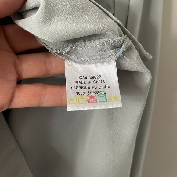 Vintage Ann Wayburn Long Sleeve Side Slit Casual Button Down Shirt Gray Small - Picture 8 of 8